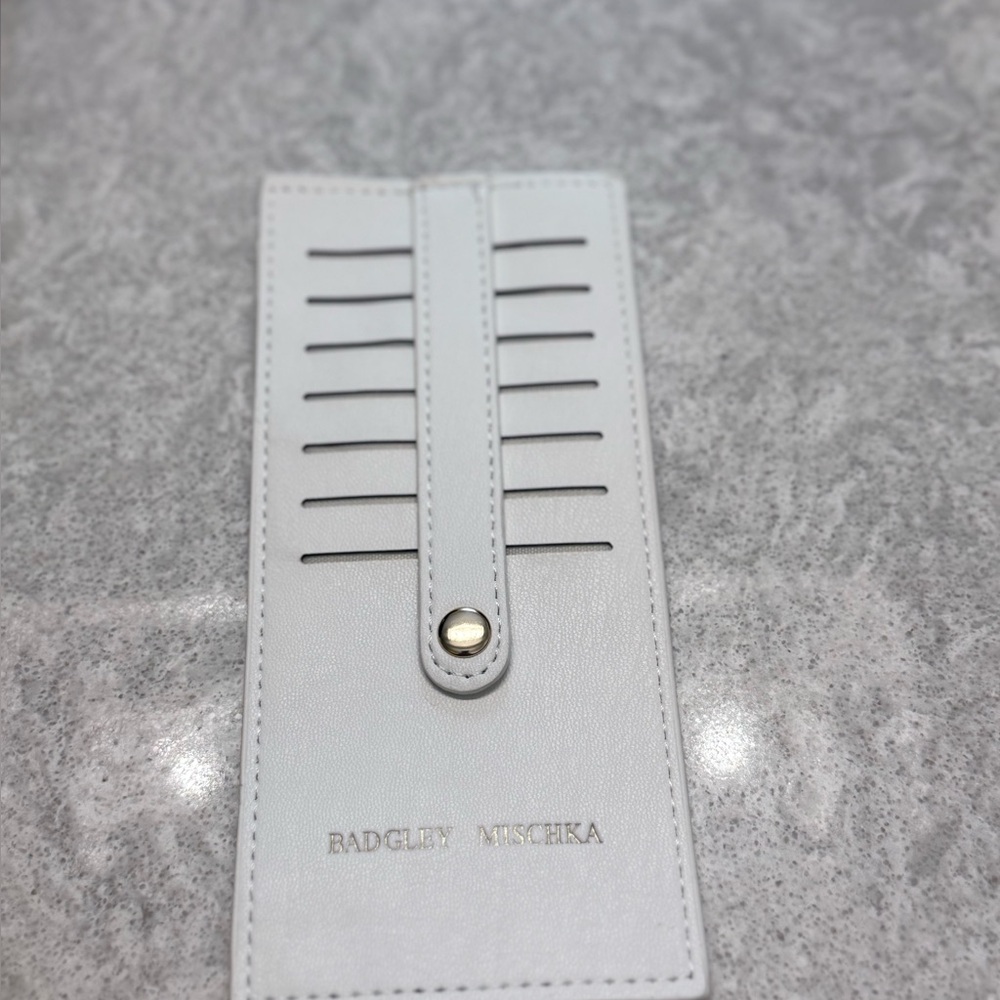 Badgley Mischka White Vegan Leather Slim Card Holder